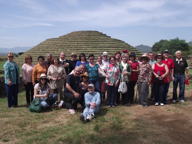  Gruppi nelle piramidi 